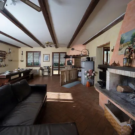 Locazione Turistica In Localita Capodacqua Di Foligno Via Colle N 8 Capodacqua (Foligno)