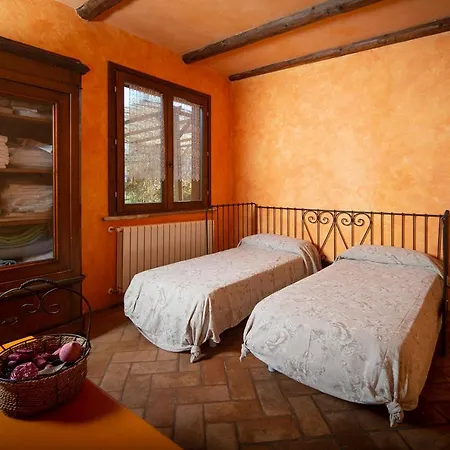 Locazione Turistica In Localita Capodacqua Di Foligno Via Colle N 8 Dom wakacyjny Capodacqua (Foligno)